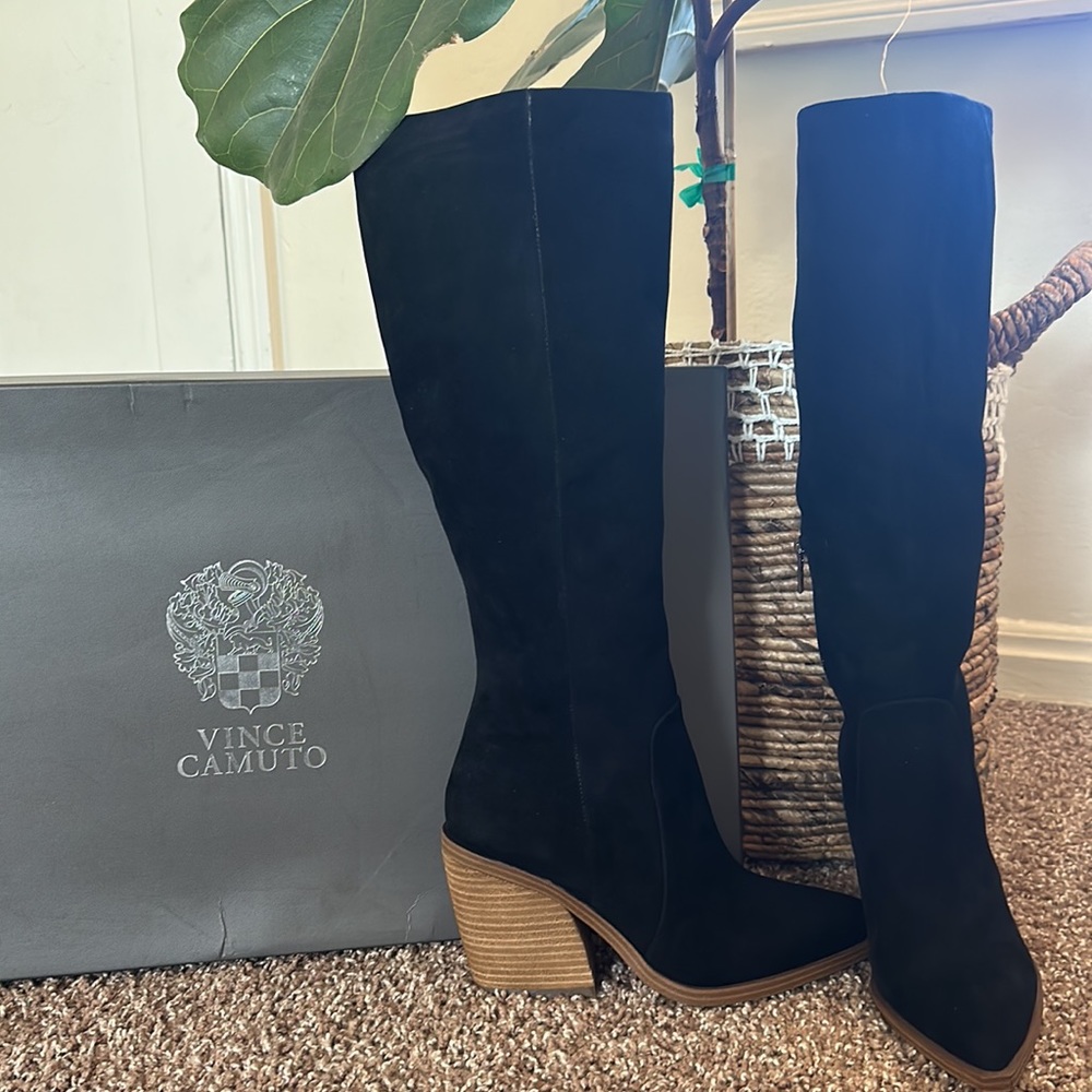Vince Camuto Gravana Black Suede Boots New in Box